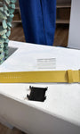 Bracelet STAMPS Classic Leather Yellow posé sur table