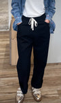 Pantalon ample noir coupe fluide casual chic