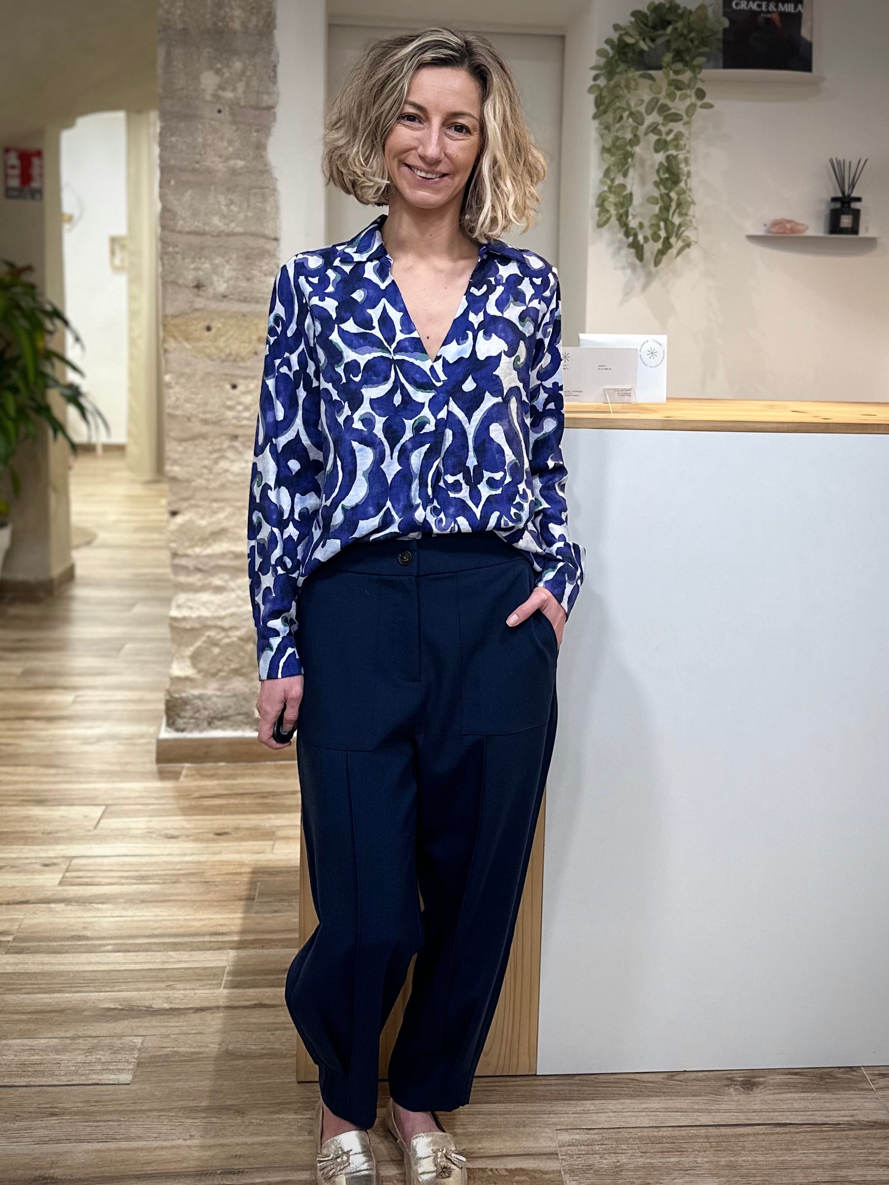 Blouse ARIANA imprimé graphique vue de face