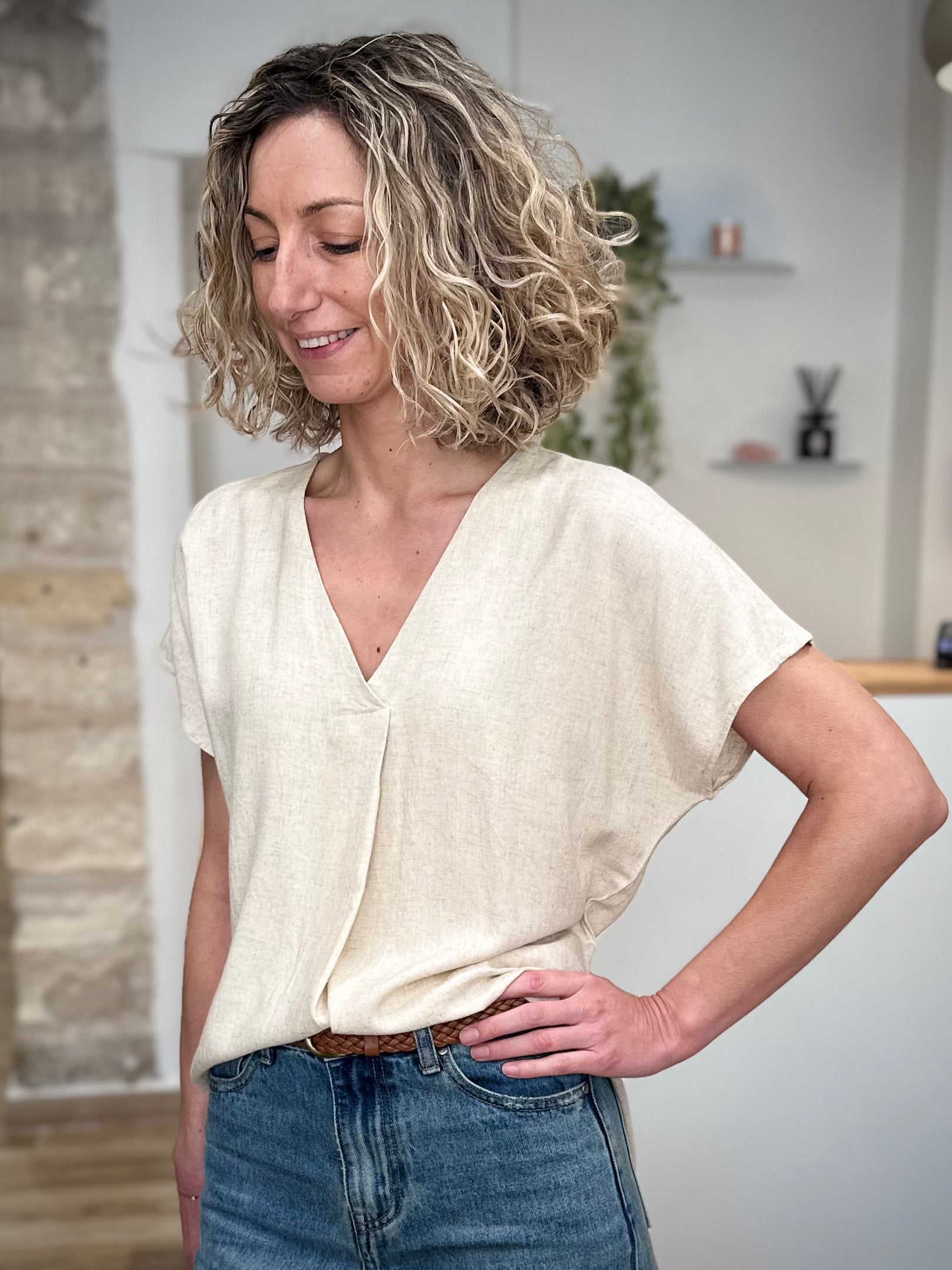 Top beige manches courtes style casual chic 