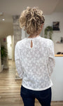 Dos de blouse Stella écru avec ouverture boutonnée