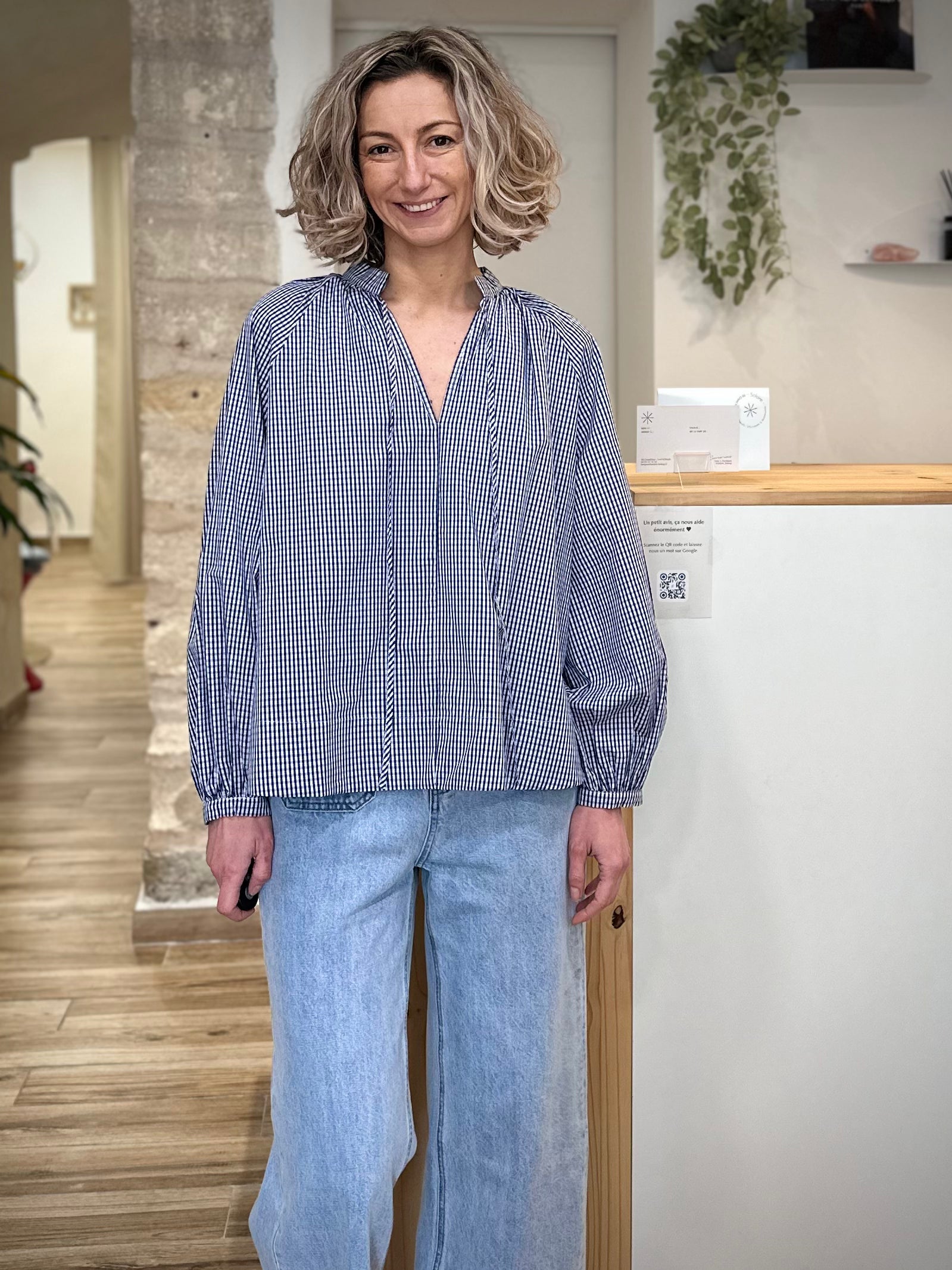 Blouse à carreaux femme look quotidien