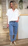 Tenue casual chic avec blouse ivoire légère