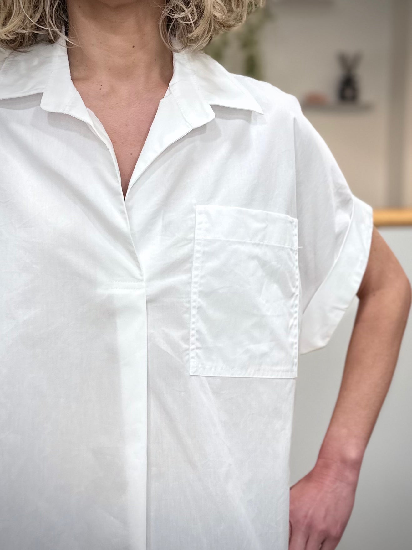 Blouse avec poche poitrine look casual chic