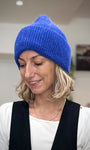 Bonnet bleu électrique en maille angora