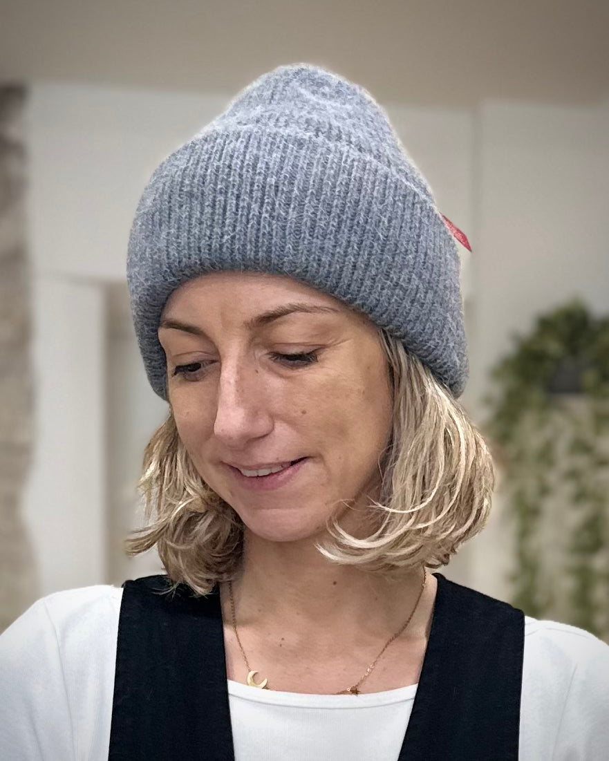 Bonnet hiver doux et cosy Aurore gris foncé