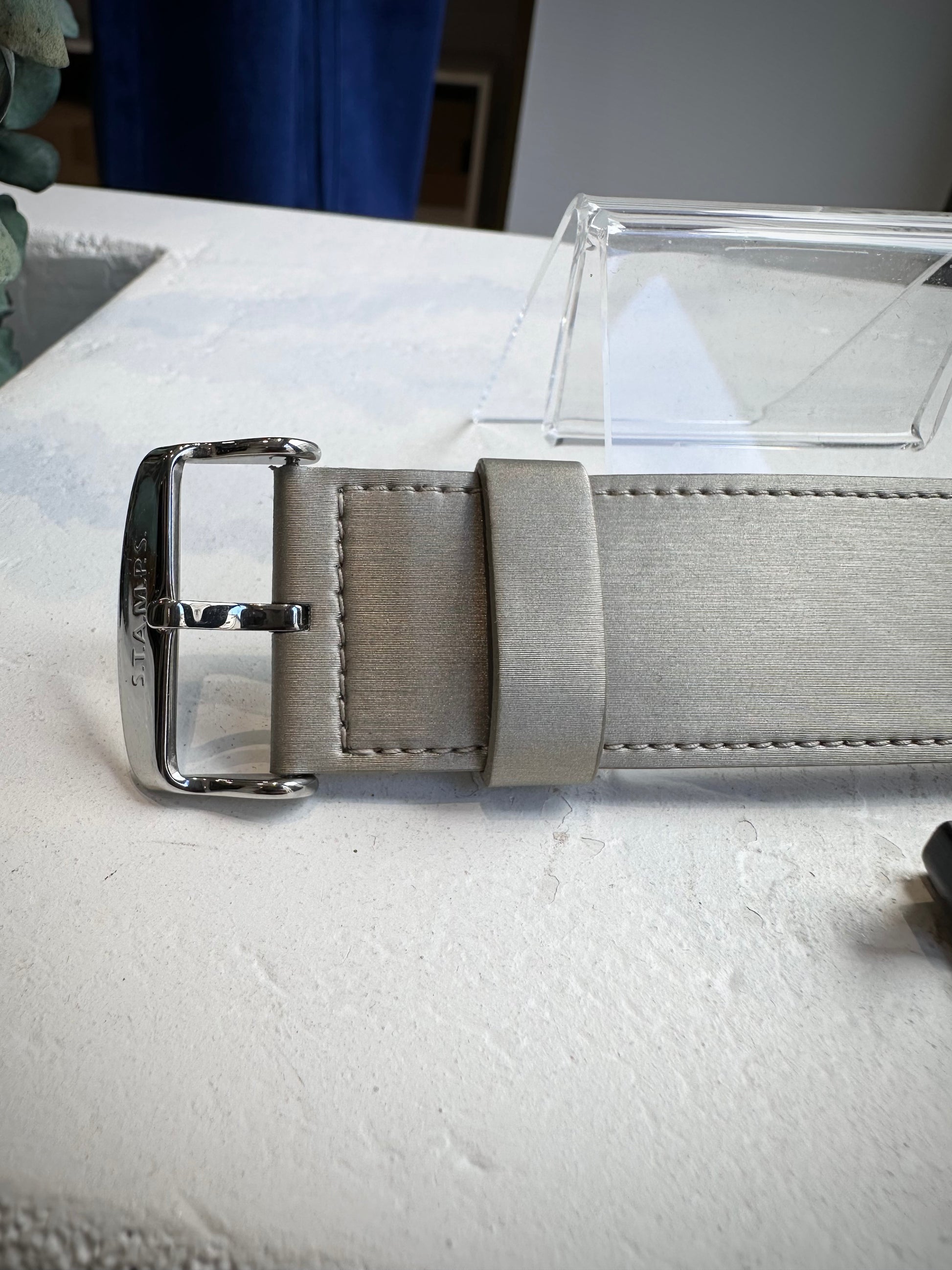 Bracelet cuir et satin argenté STAMPS
