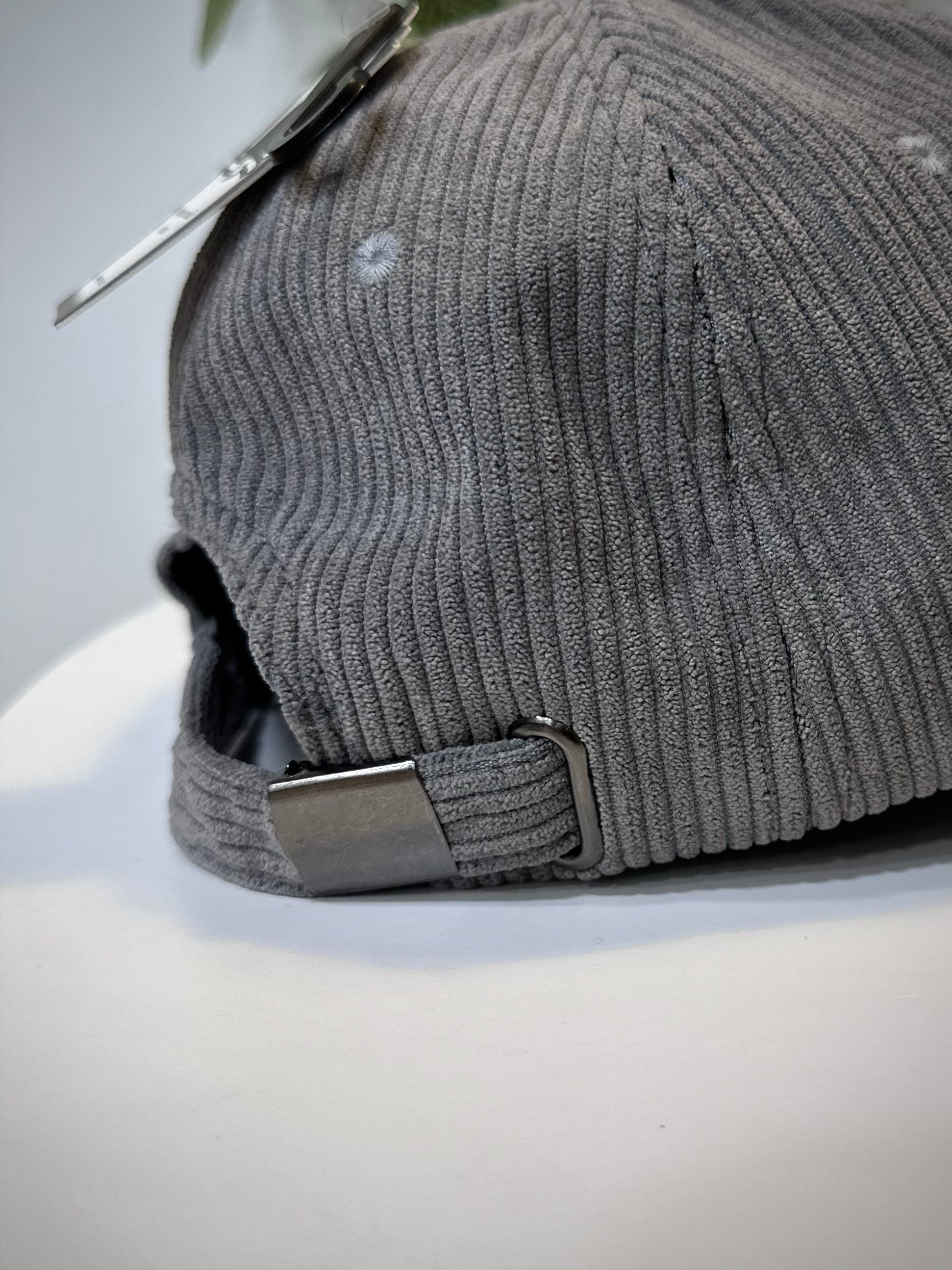 Patte réglable arrière casquette gris