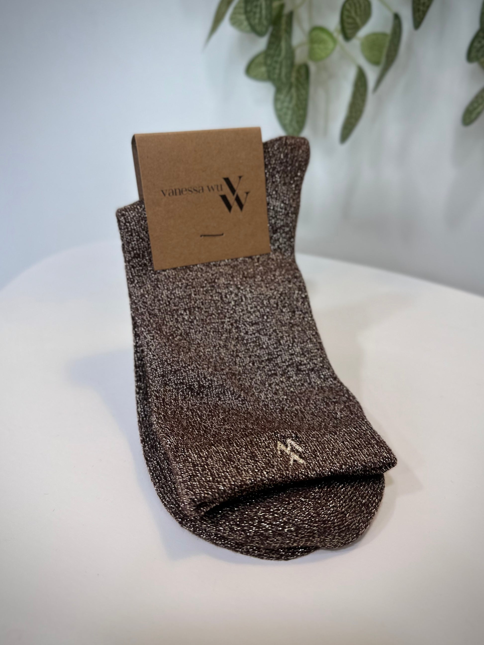 Chaussettes femme montantes marron à fils dorés scintillants