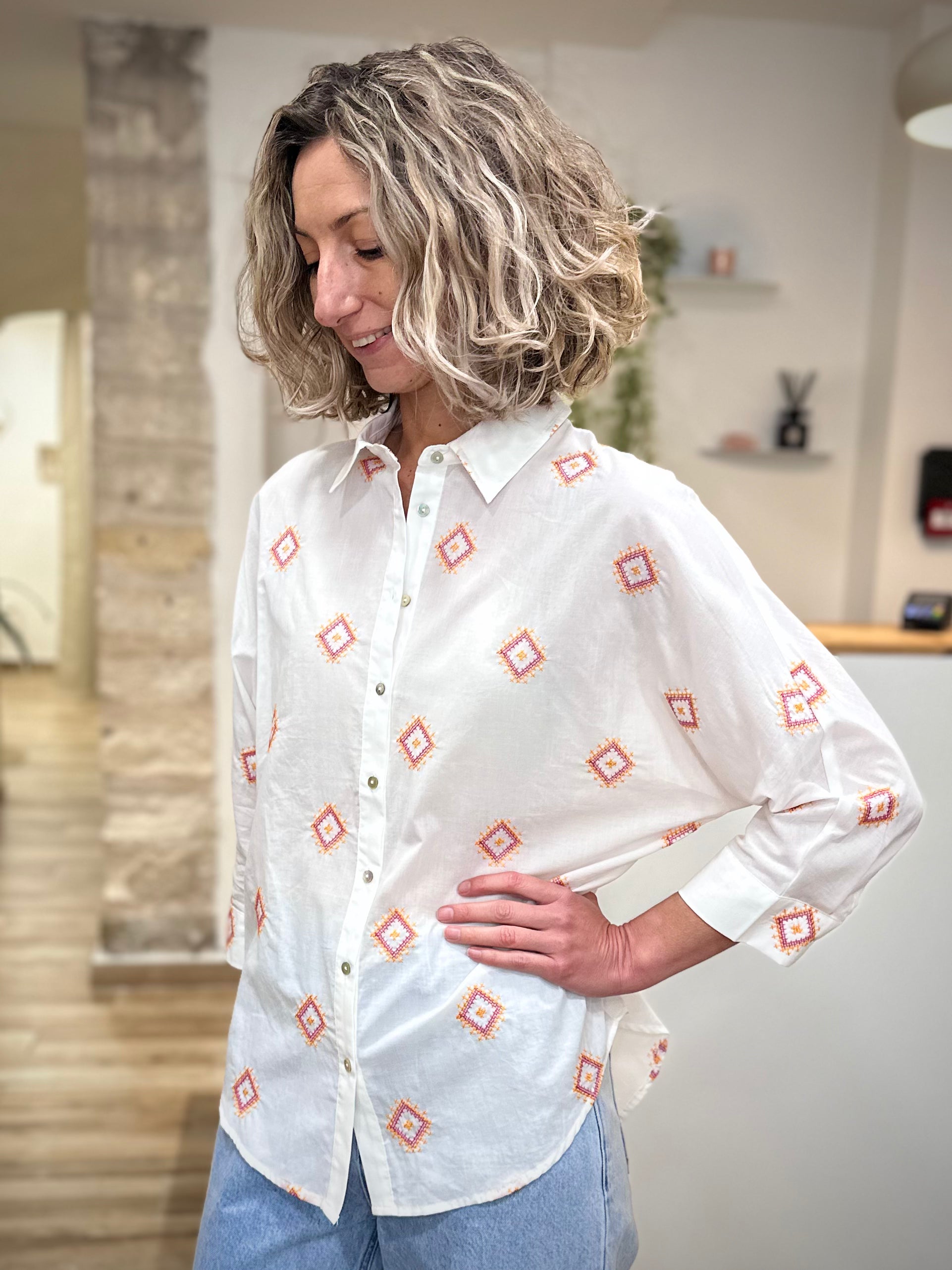 Chemise broderie Pueblo femme coupe ample