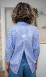 Chemise femme à rayures dos ouvert avec boutons 