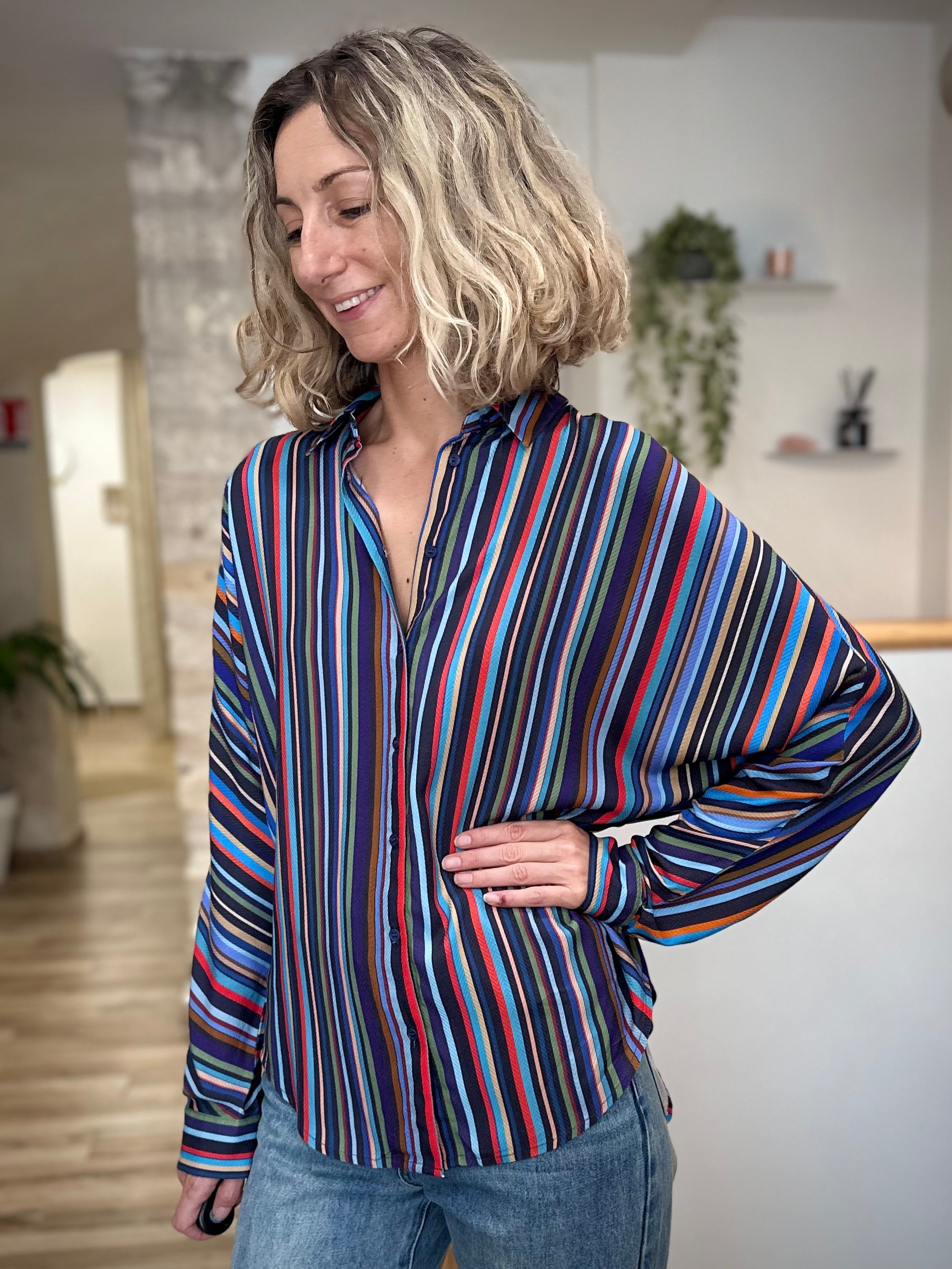 Chemise colorée femme coupe oversize chic