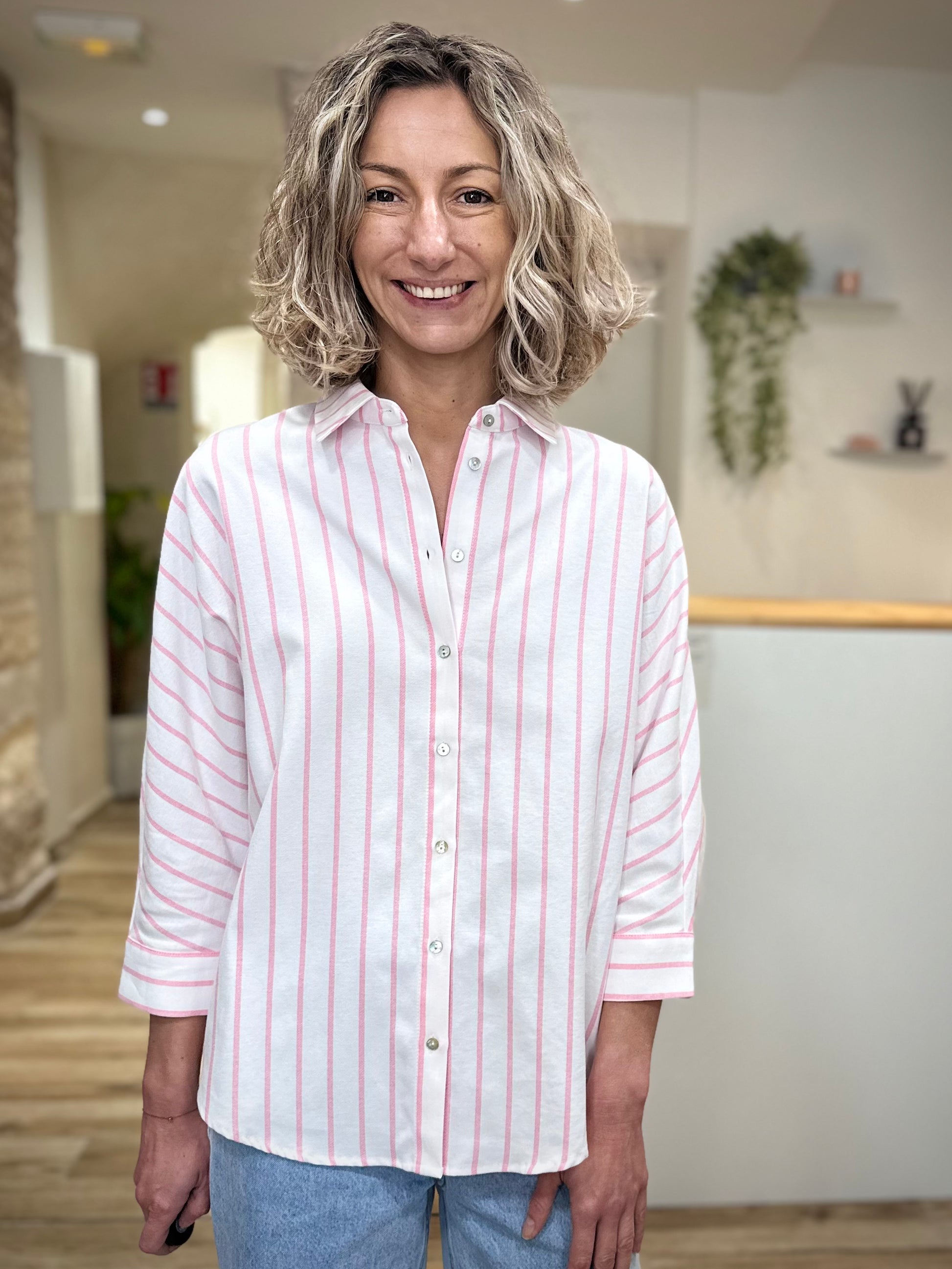 Chemise rayée rose femme coupe droite fluide