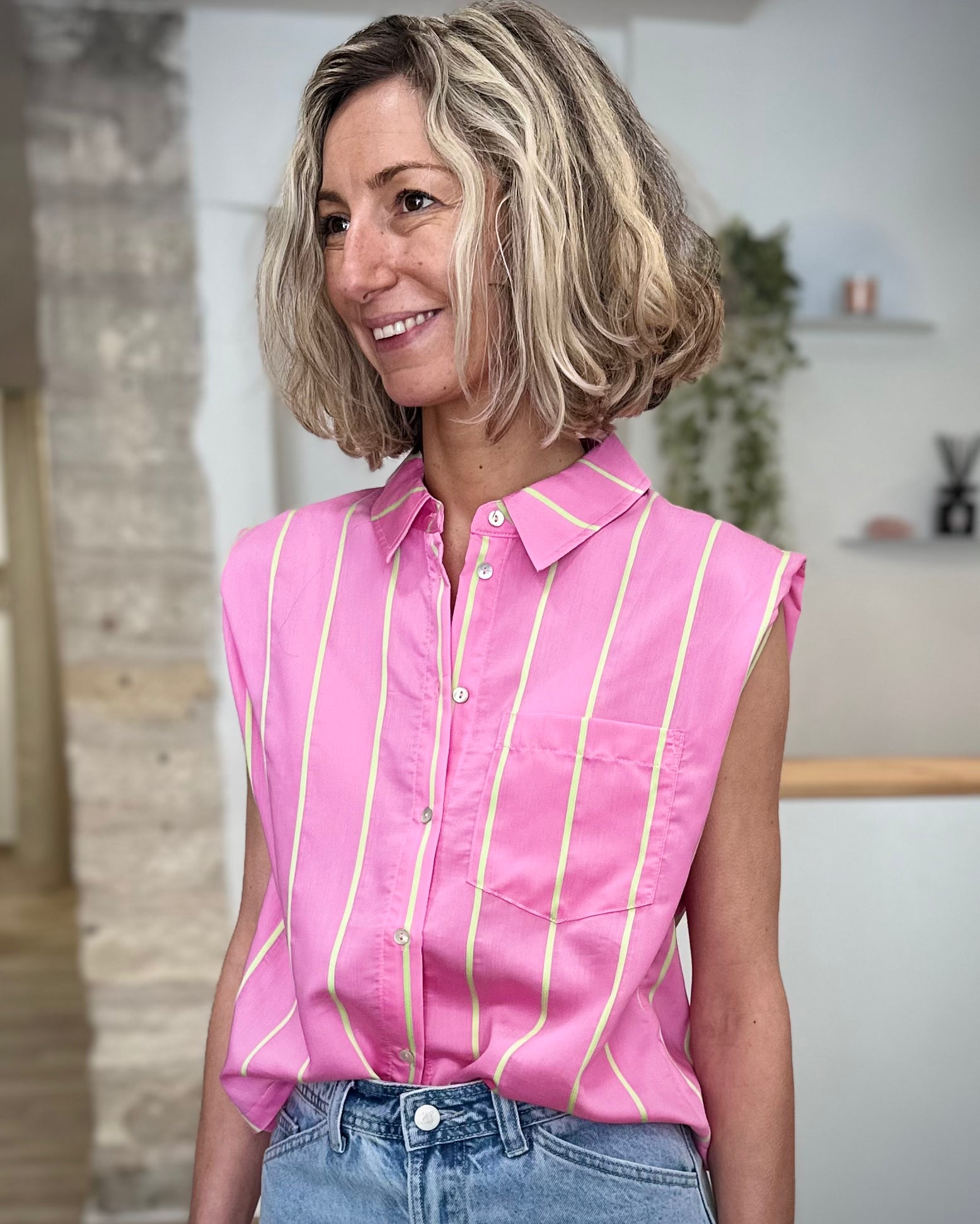 Chemise rayée vert fluo style moderne féminin 
