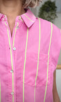 Détail chemise rayée rose et vert fluo 