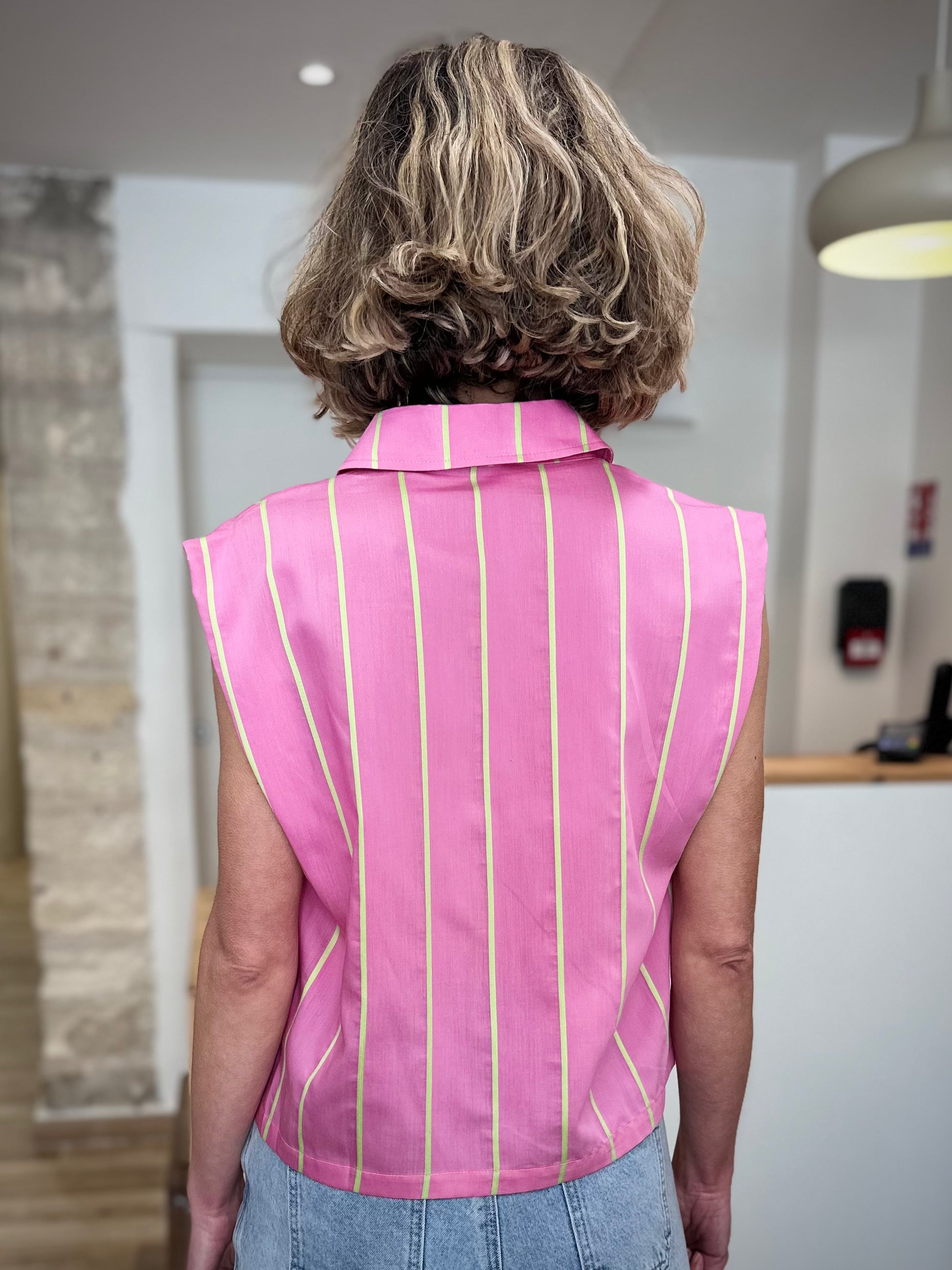 Chemise sans manches colorée coupe ample été de dos