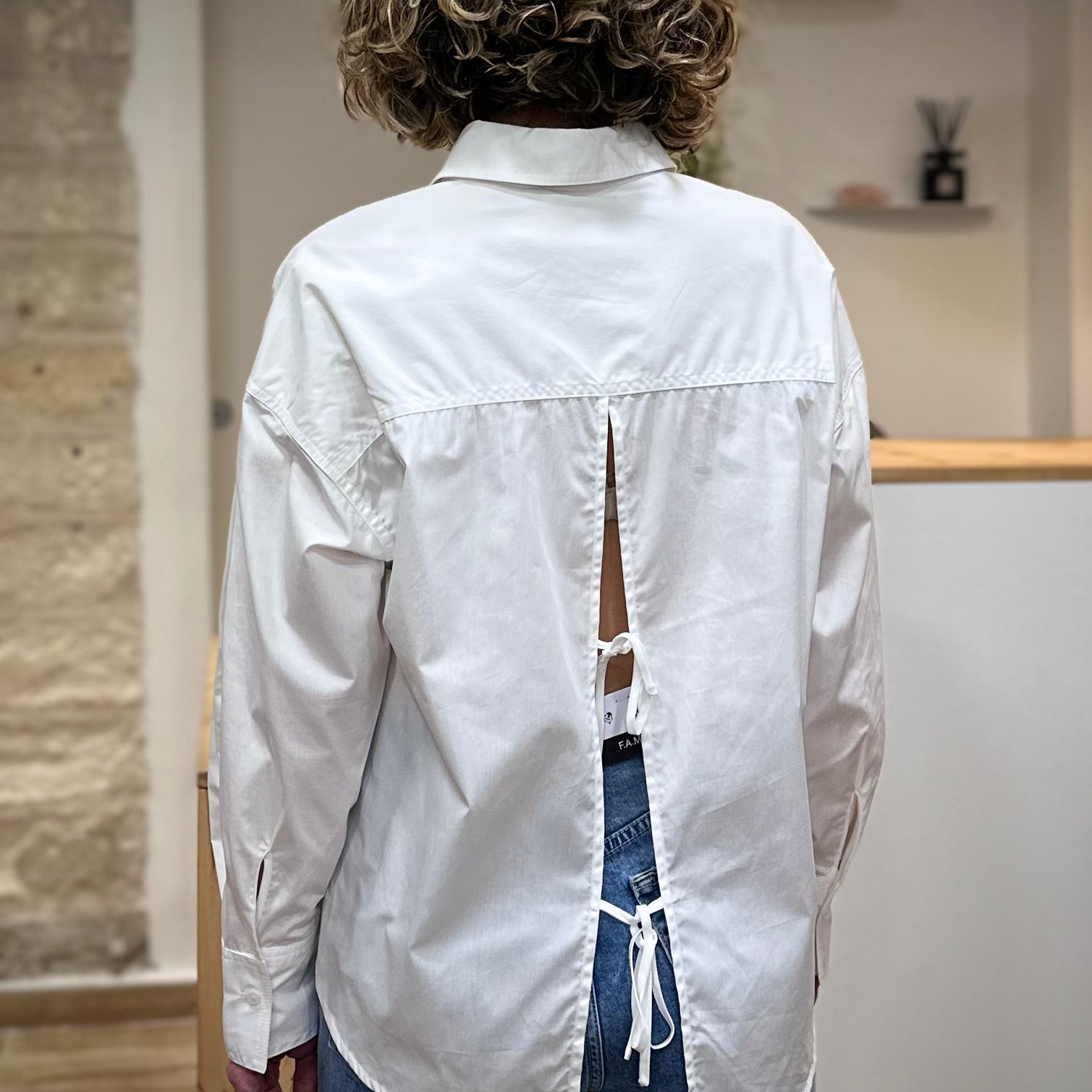 Ouverture dos avec lien à nouer chemise VALERIE