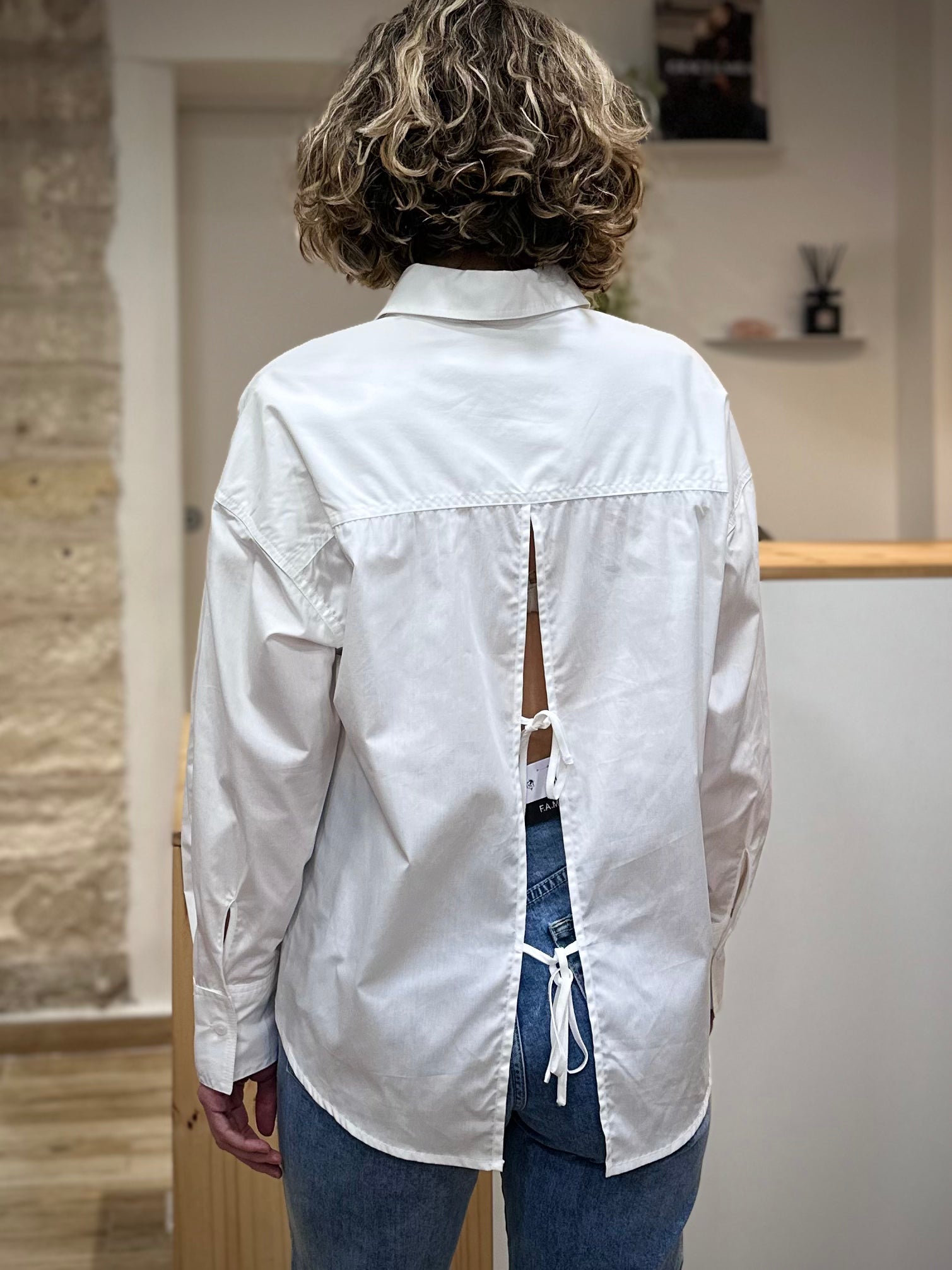 Ouverture dos avec lien à nouer chemise VALERIE