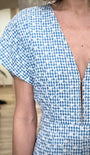 Détail décolleté ajustable combinaison femme 
