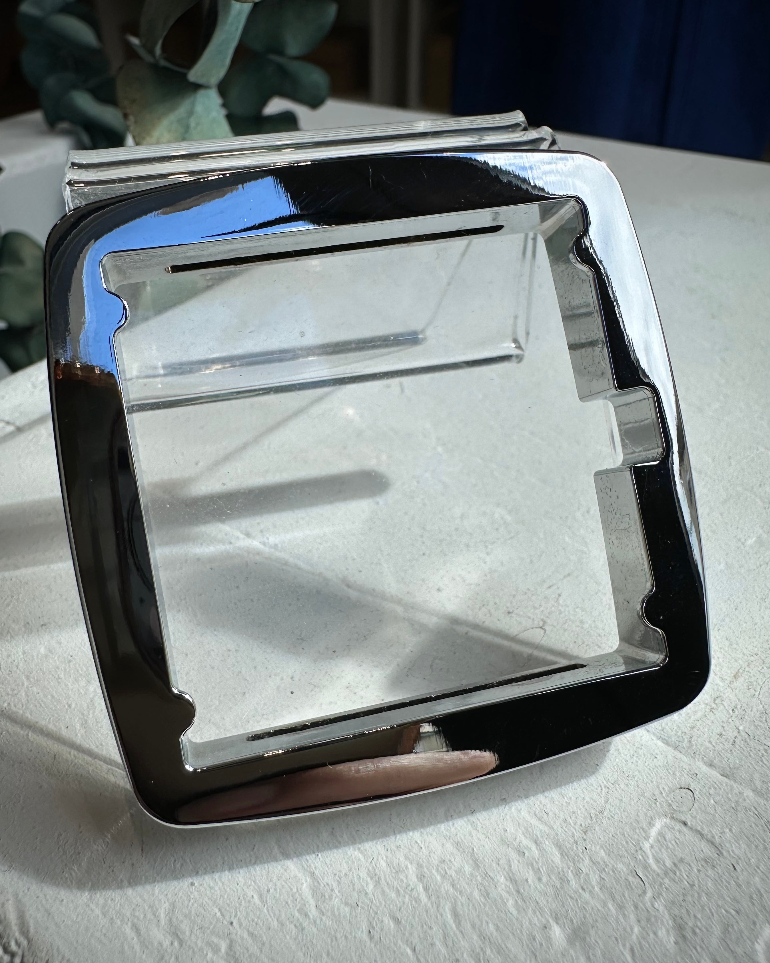 Contour Full Metal Jack en métal brillant