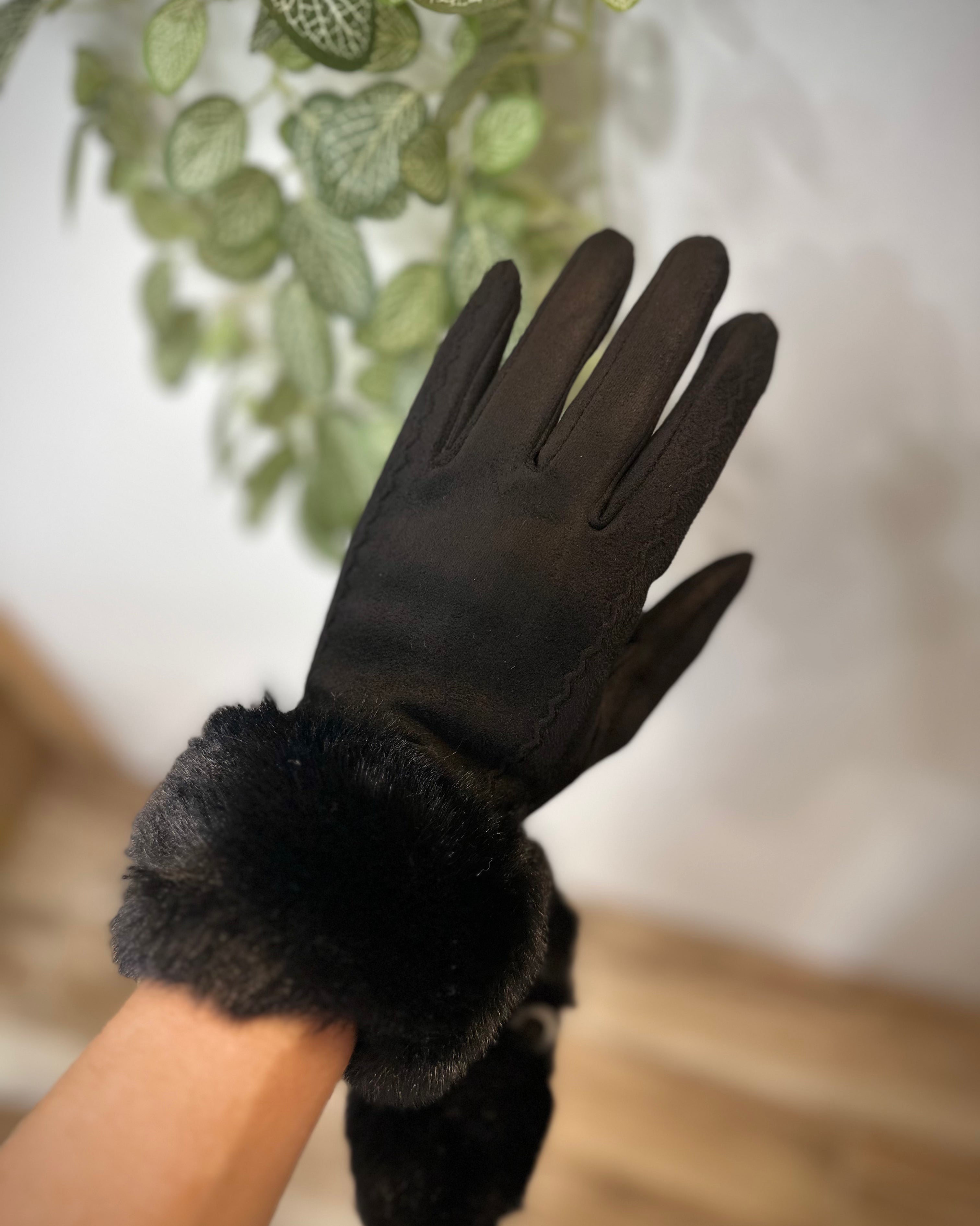 Gants femme noirs avec poignet en fausse fourrure