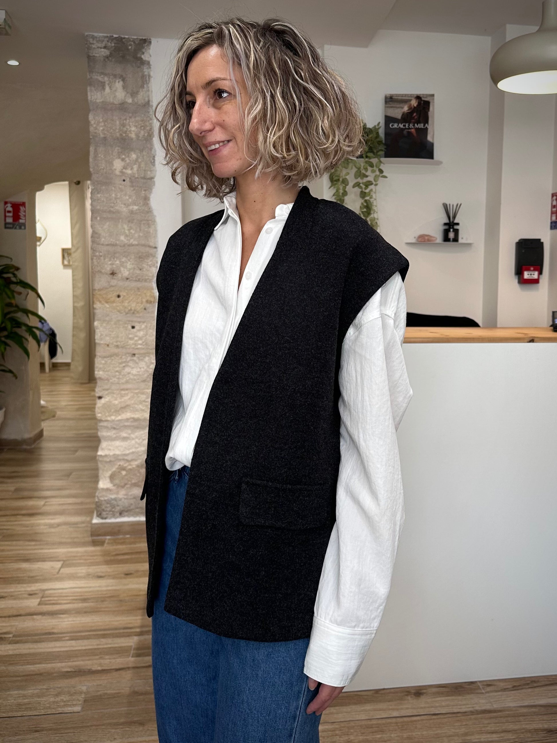 Gilet layering femme casual chic