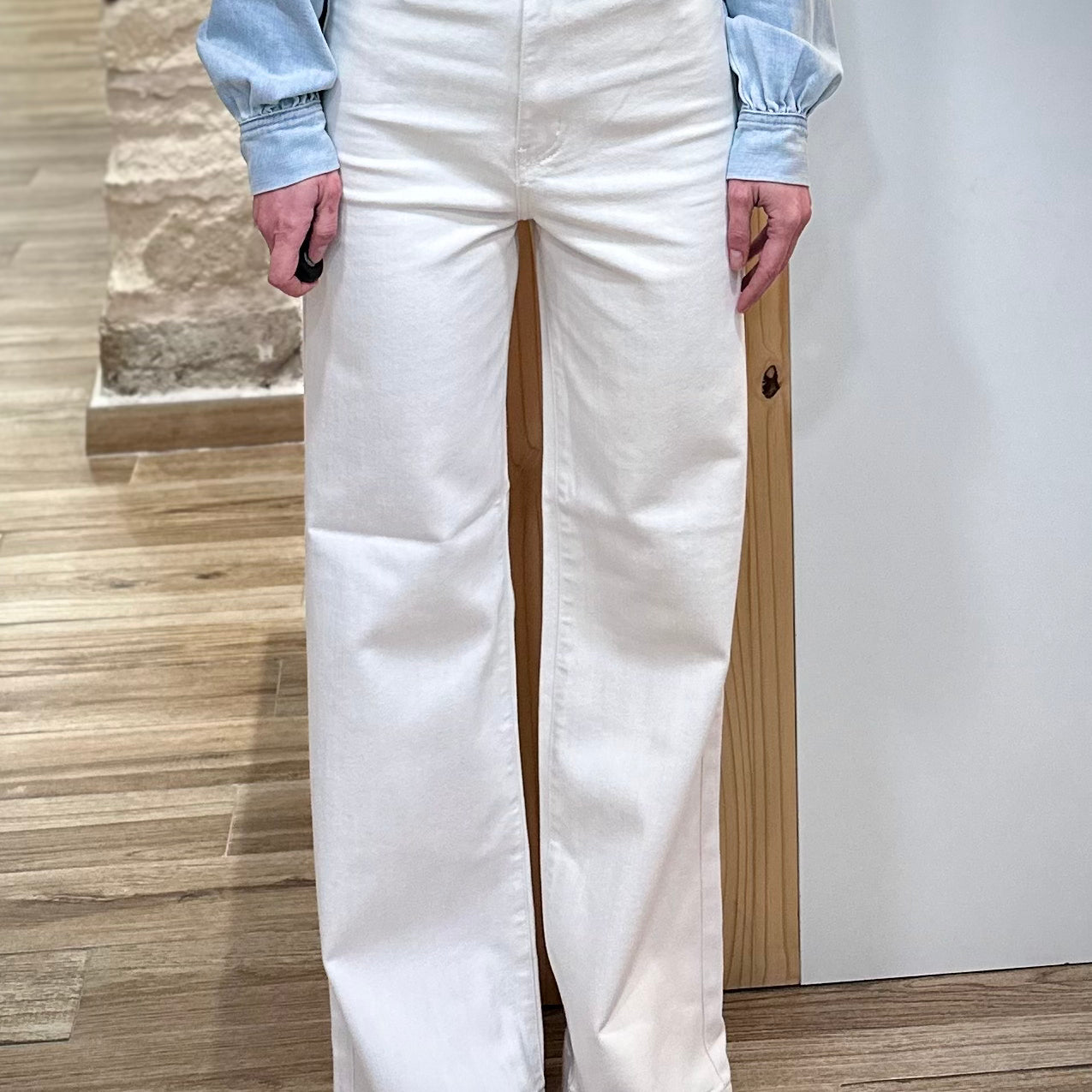 Jean bicolore écru et beige coupe évasée