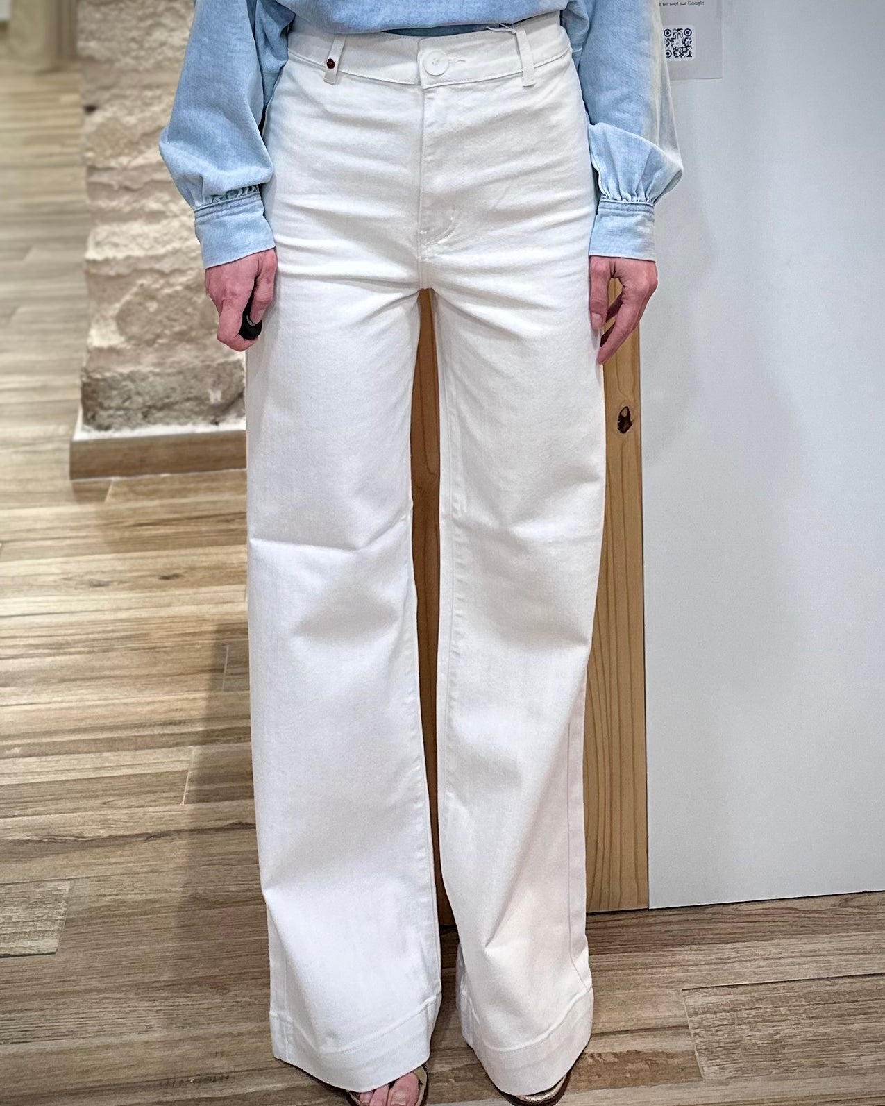 Jean bicolore écru et beige coupe évasée