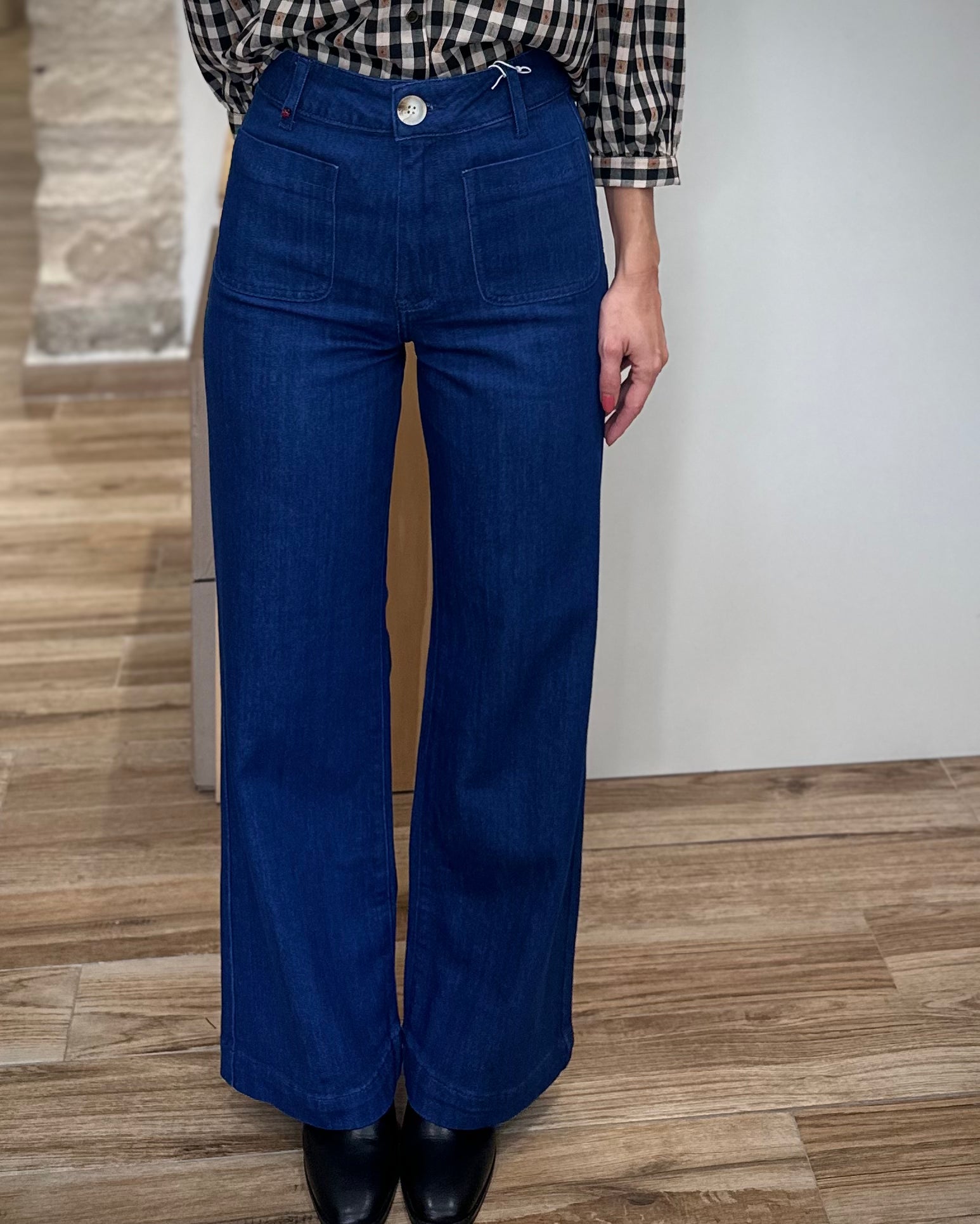 Jean évasé femme en coton doux avec poches plaquées