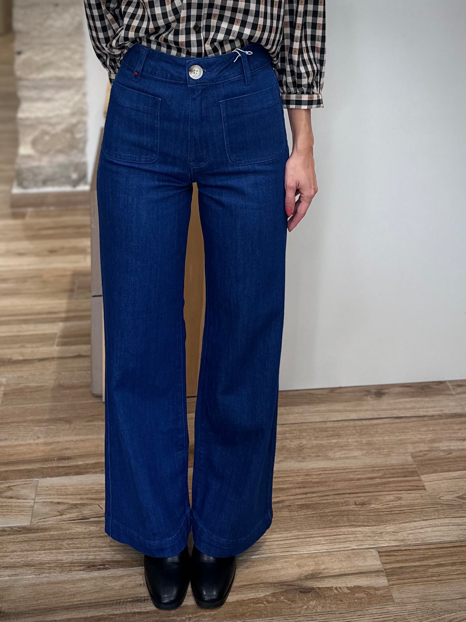 Jean évasé femme en coton doux avec poches plaquées