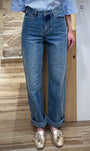 Jean droit long femme silhouette élancée