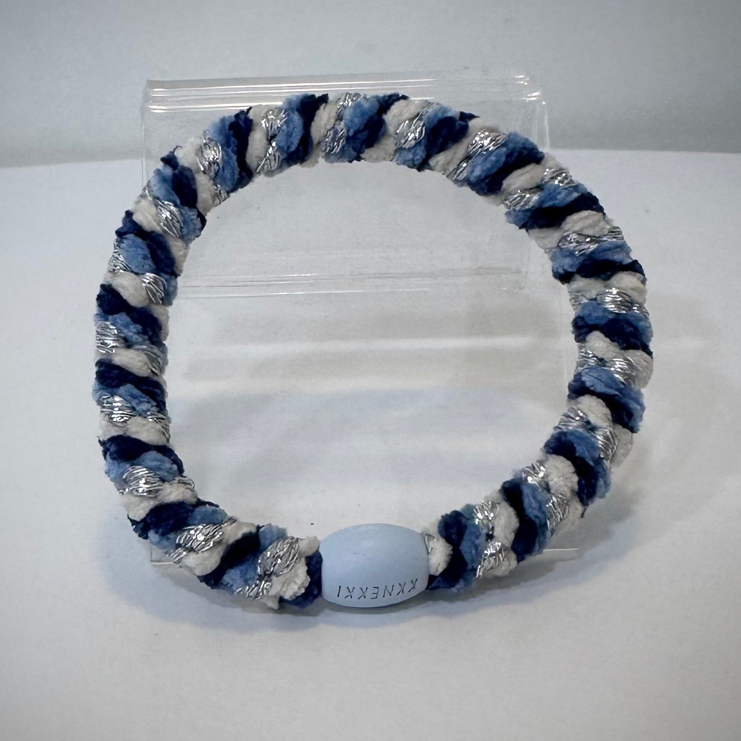 Elastique cheveux Kknekki velours bleu argenté et blanc