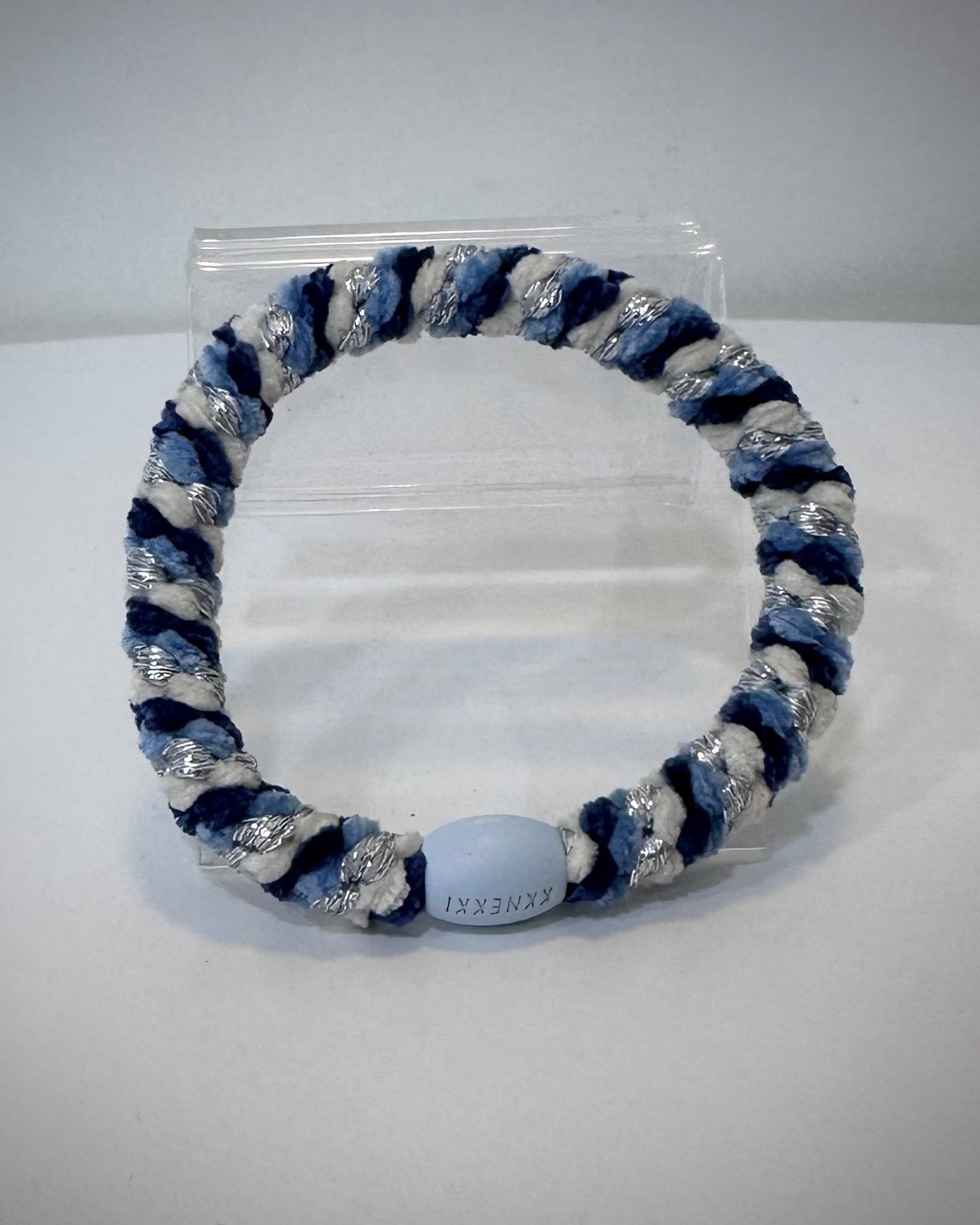 Elastique cheveux Kknekki velours bleu argenté et blanc
