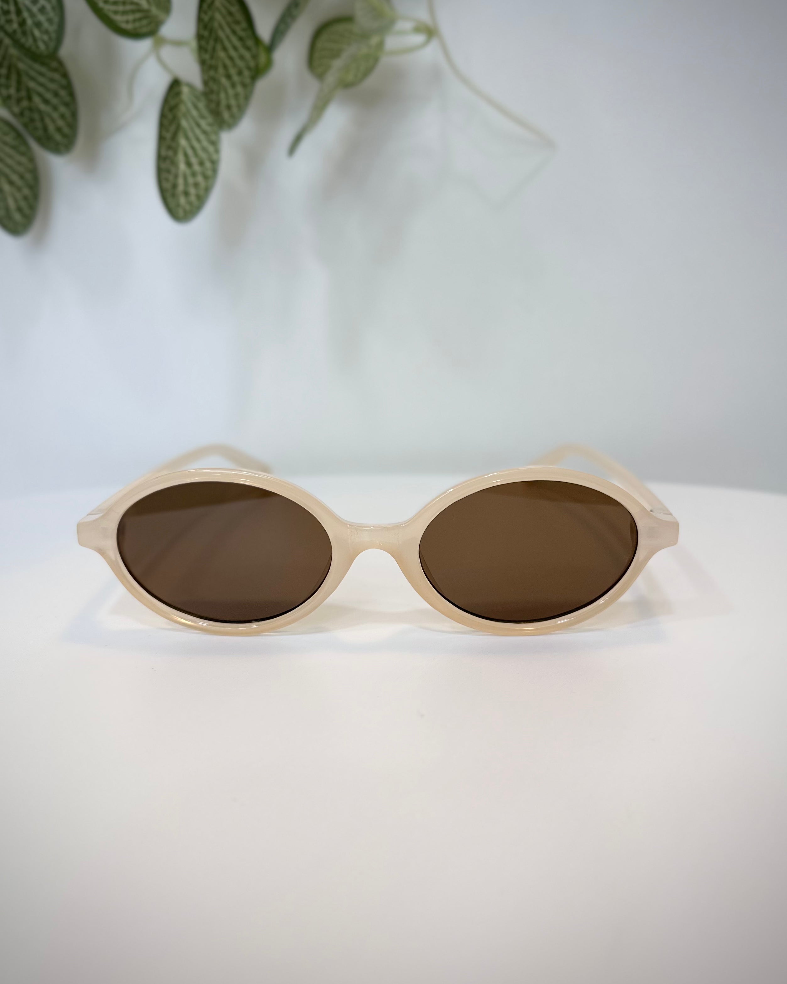 Lunettes IYU Design modèle Lena milky