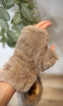Mitaines cosy taupe pour tenue chic