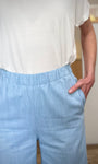 Détail taille élastiquée jean femme confortable 