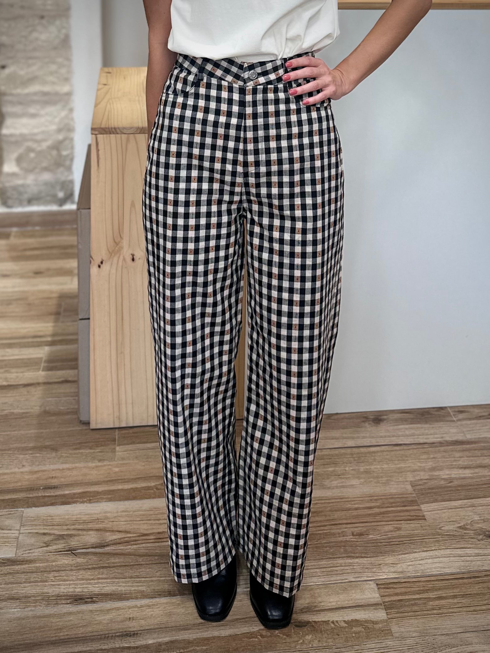 Pantalon vichy femme style rétro chic revisité