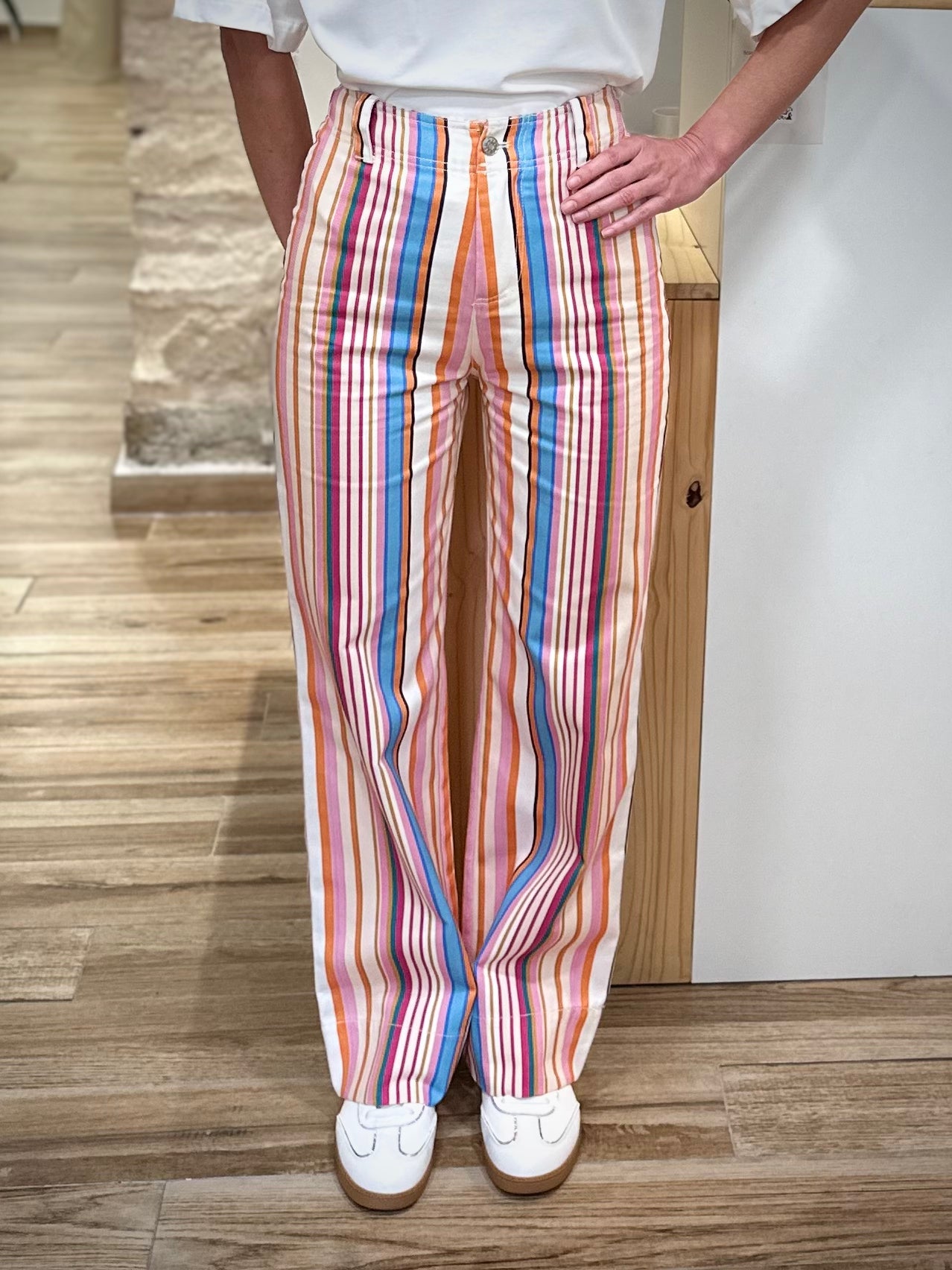 Pantalon rayé femme coupe longue élégante