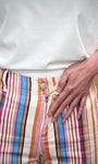 Détail fermeture zippée pantalon Palot rayures candy