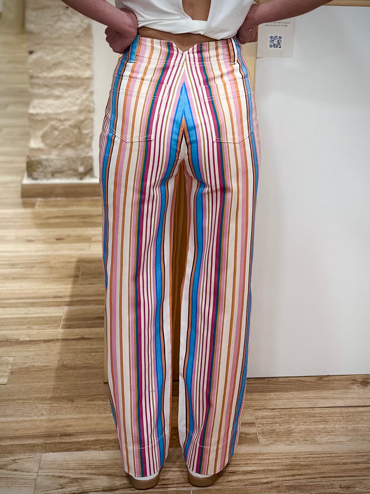 Pantalon taille haute femme rayures colorées de dos