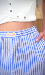 Détail patch sweet pantalon taille 