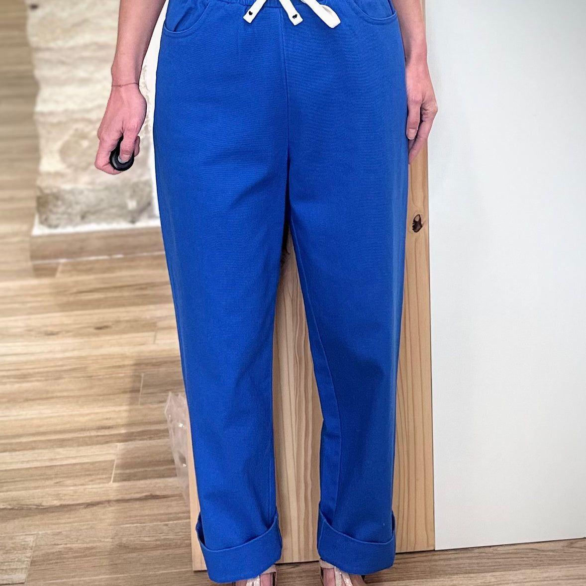 Pantalon femme taille haute bleu casual chic 