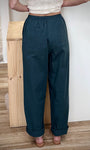 Pantalon basique chic femme coupe droite de dos