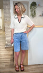 Look estival avec polo ivoire chic femme 