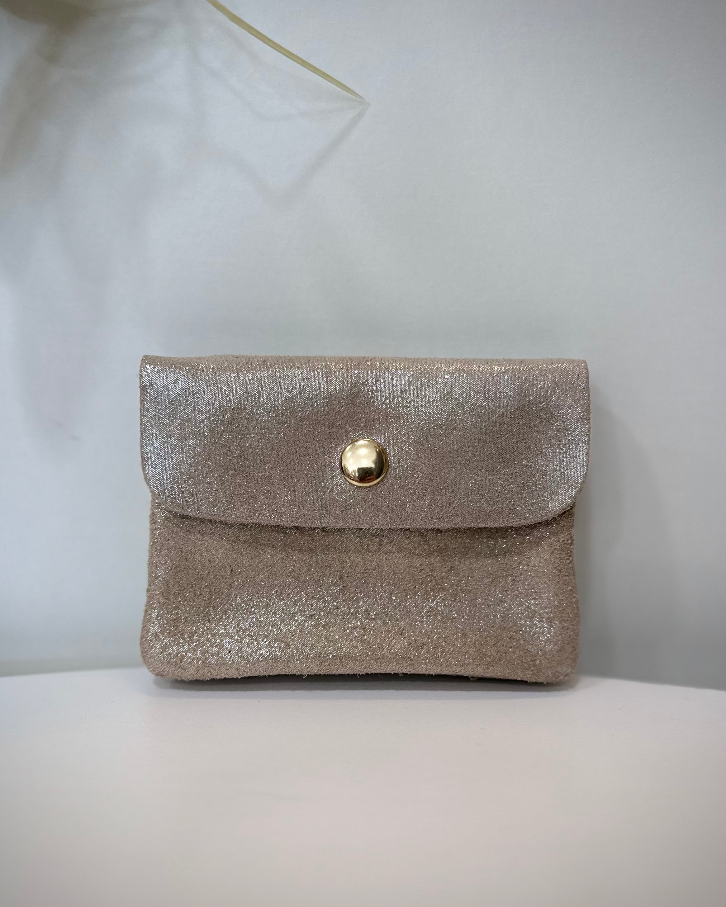 Porte-monnaie en cuir beige irisé modèle Solea lumineux 