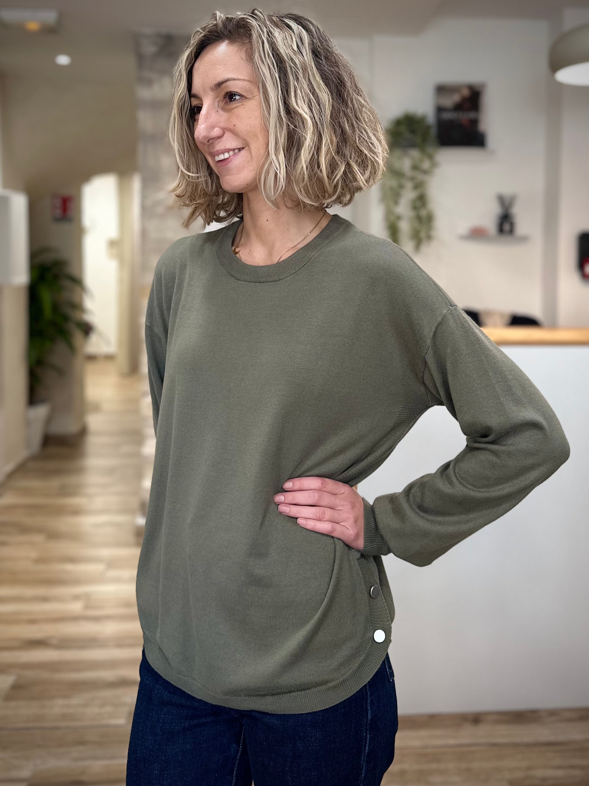 Pull kaki maille légère manches longues