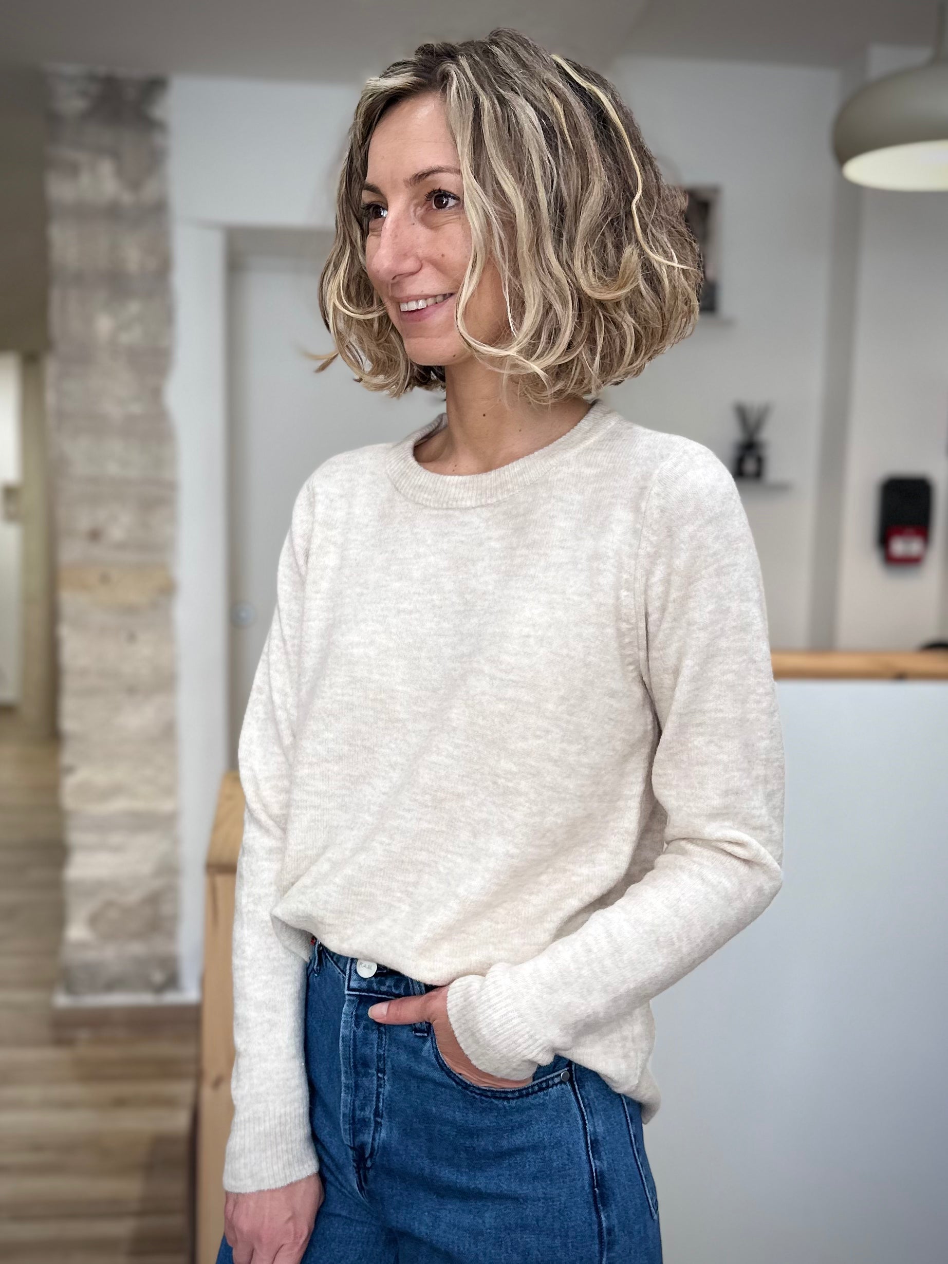 Pull femme col rond en maille douce