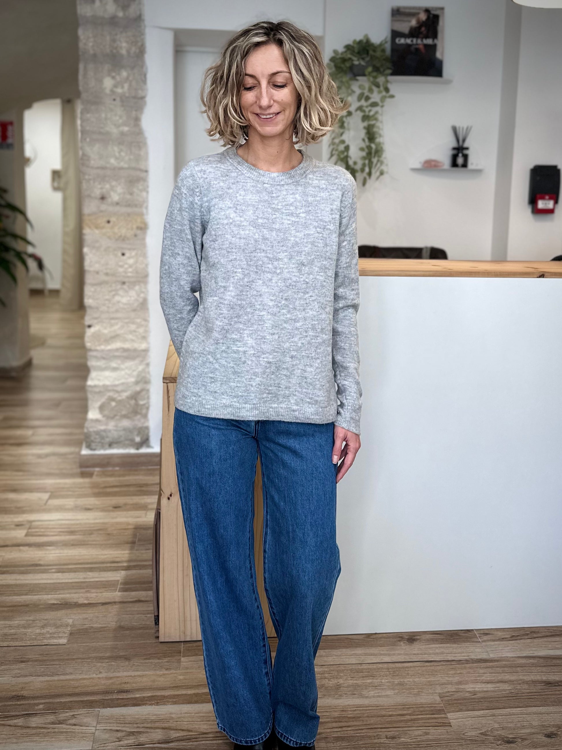 Pull gris mi-long pour femme casual chic