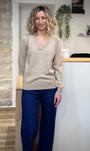 Pull beige femme look casual chic
