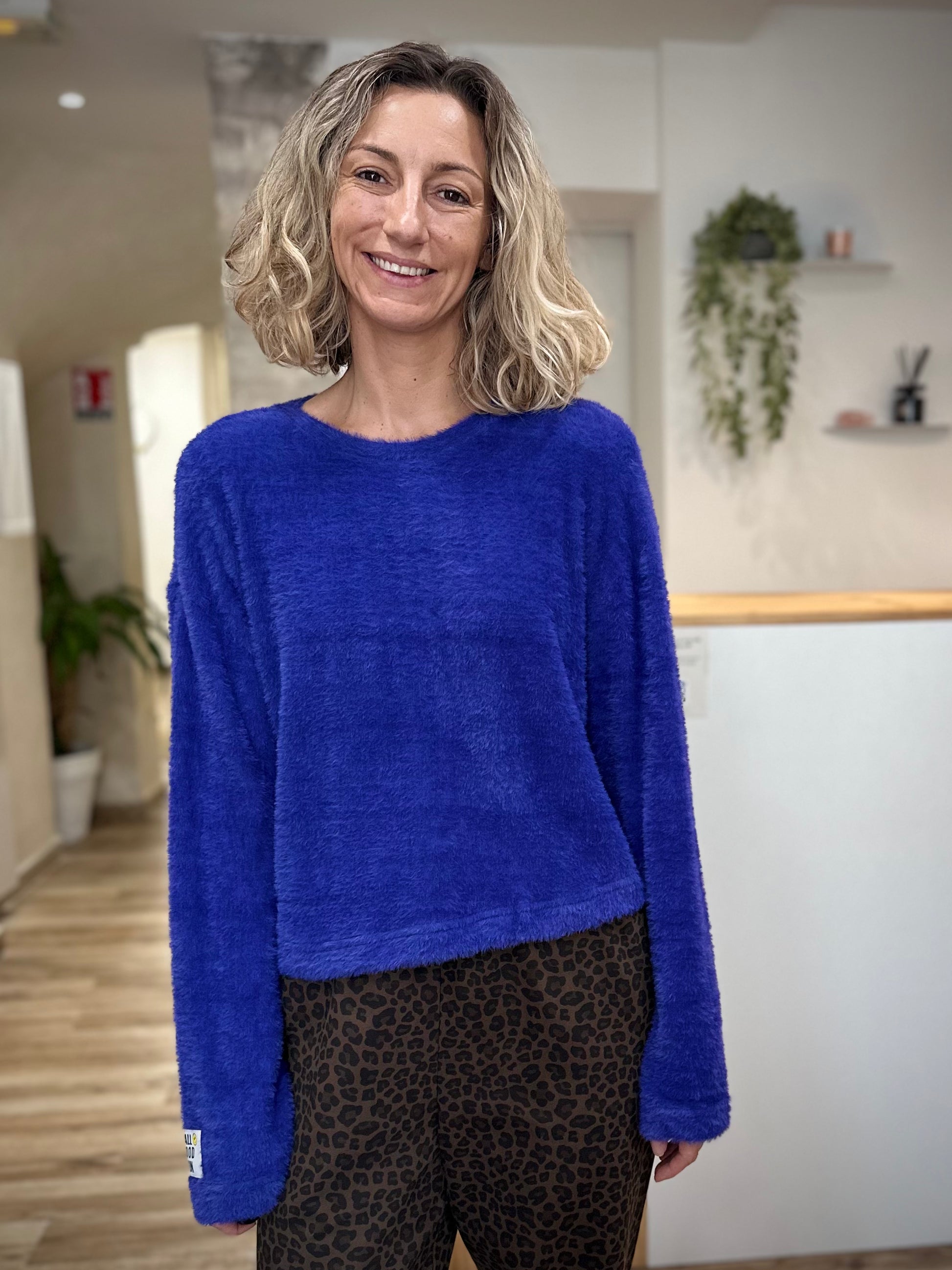 Pull cocooning bleu pour femme collection automne hiver